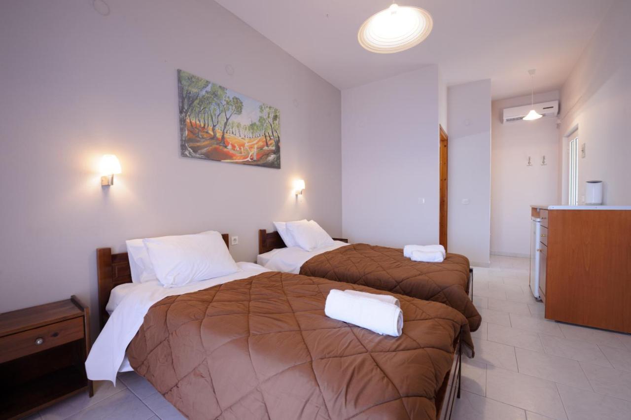 Elias & Vasili House Hotel Ájosz Jeórjosz Págon Kültér fotó