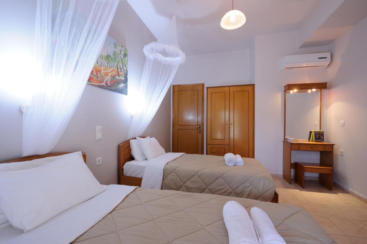 Elias & Vasili House Hotel Ájosz Jeórjosz Págon Kültér fotó